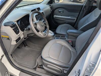 2017 Kia Soul EV EV Luxury   - Photo 10 - Knoxville, TN 37919