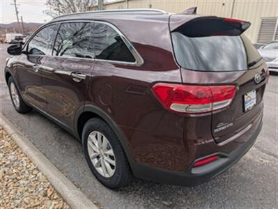 2017 Kia Sorento L - Photo 3 - Knoxville, TN 37919