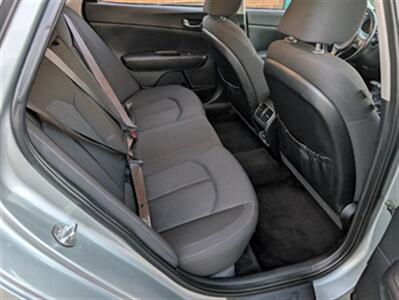 2017 Kia Optima Hybrid Premium - Photo 19 - Knoxville, TN 37919