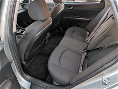 2017 Kia Optima Hybrid Premium - Photo 21 - Knoxville, TN 37919