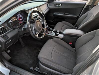 2017 Kia Optima Hybrid Premium - Photo 8 - Knoxville, TN 37919