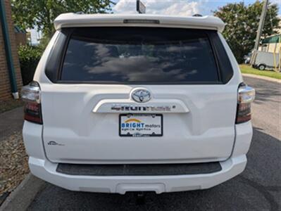 2019 Toyota 4Runner SR5 - Photo 5 - Knoxville, TN 37919