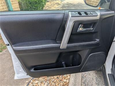 2019 Toyota 4Runner SR5 - Photo 7 - Knoxville, TN 37919