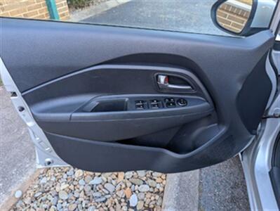 2013 Kia Rio 5-Door LX   - Photo 7 - Knoxville, TN 37919