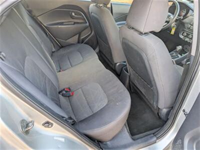 2013 Kia Rio 5-Door LX   - Photo 15 - Knoxville, TN 37919
