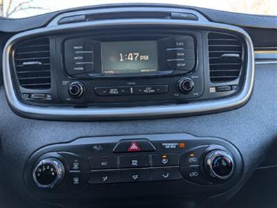 2016 Kia Sorento LX - Photo 12 - Knoxville, TN 37919