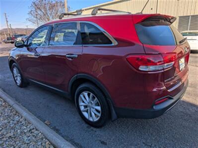2016 Kia Sorento LX - Photo 3 - Knoxville, TN 37919