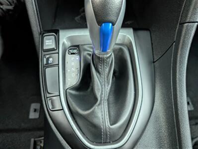 2020 Hyundai Veloster 2.0L - Photo 17 - Knoxville, TN 37919