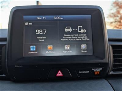 2020 Hyundai Veloster 2.0L - Photo 12 - Knoxville, TN 37919