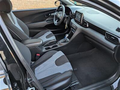 2020 Hyundai Veloster 2.0L - Photo 21 - Knoxville, TN 37919