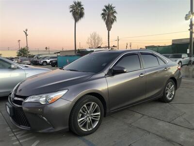 2015 Toyota Camry SE Sedan