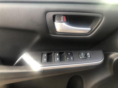 2015 Toyota Camry LE   - Photo 8 - Ontario, CA 91762