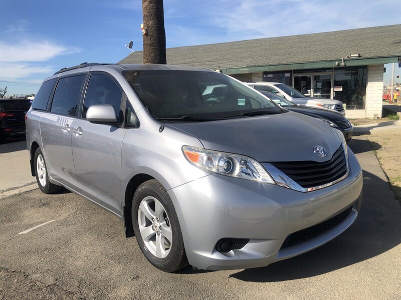 2011 Toyota Sienna LE 8-Passenger   - Photo 1 - Ontario, CA 91762