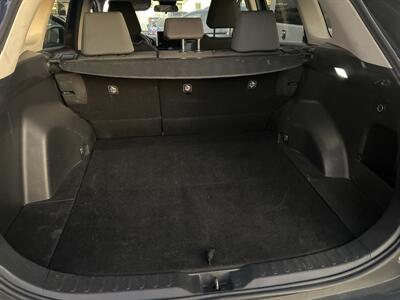 2024 Toyota RAV4 XLE   - Photo 9 - Ontario, CA 91762
