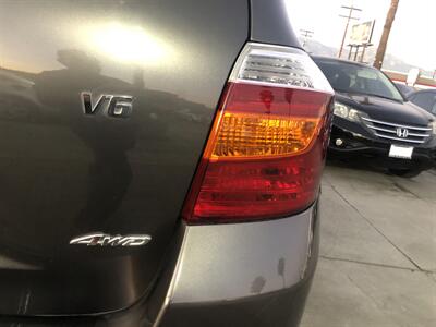 2009 Toyota Highlander Limited  AWD - Photo 7 - Ontario, CA 91762