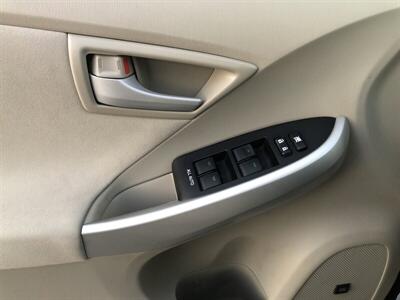 2011 Toyota Prius Three   - Photo 14 - Ontario, CA 91762