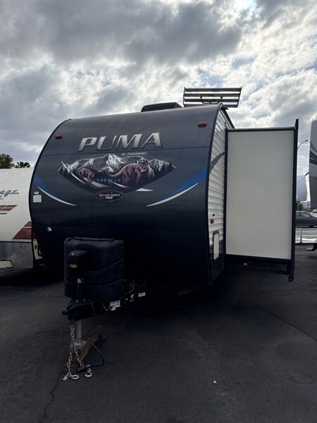 2019 PALAMINO PUMA 32 RKTS 32RKTS   - Photo 1 - Santee, CA 92071