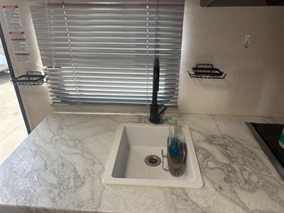 2024 Prime Time RV Avenger 17  BHS   - Photo 13 - Santee, CA 92071