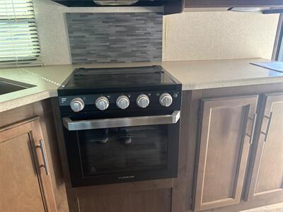 2019 Keystone COUGAR 22RBSWE - Photo 17 - Santee, CA 92071