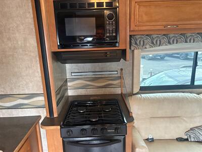 2016 WINNEBAGO MINNIE WINNIE 31 H - Photo 14 - Santee, CA 92071