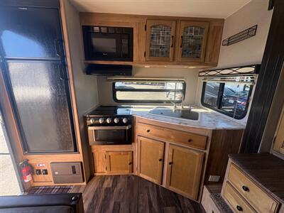 2019 FOREST RIVER FREEDOM EXPRESS ULTRA LITE 246 RKS - Photo 9 - Santee, CA 92071