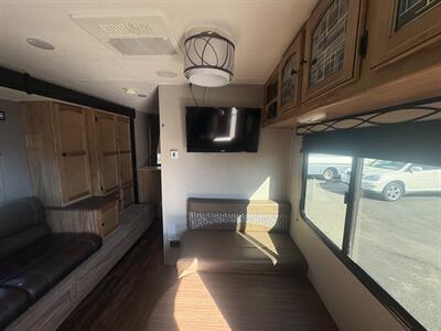 2019 FOREST RIVER FREEDOM EXPRESS ULTRA LITE 246 RKS - Photo 8 - Santee, CA 92071