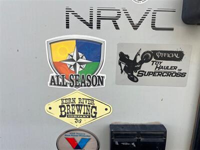 2017 ICONIC 2817 FIFTH WHEEL TOY HAULER 2817 - Photo 9 - Santee, CA 92071