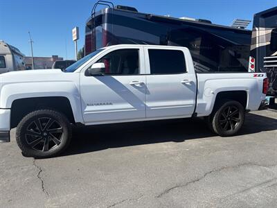2018 CHEVROLET SILVERADO 1500 Z71 4X4 LT - Photo 2 - Santee, CA 92071