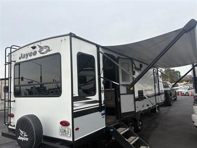 2021 Jayco JAYFLIGHT 27L 27L   - Photo 2 - Santee, CA 92071