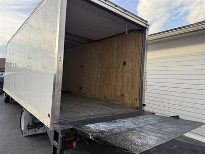 2022 Isuzu NQR  BOX - Photo 10 - Nashville, TN 37210