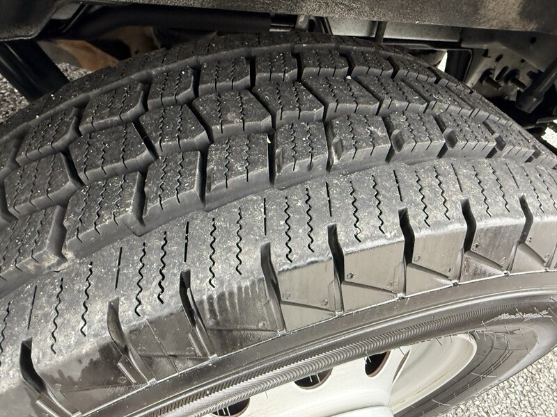 2021 Ford Transit 350 XL - Photo 8 - Nashville, TN 37210