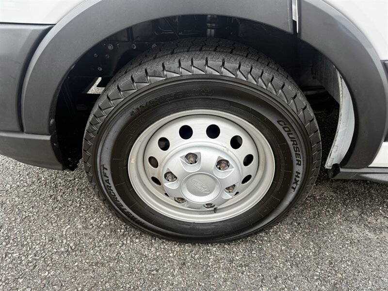 2021 Ford Transit 350 XL - Photo 9 - Nashville, TN 37210