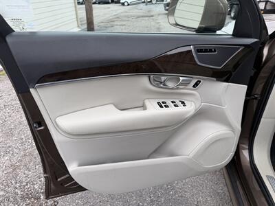 2017 Volvo XC90 T5 Momentum   - Photo 15 - Nashville, TN 37210