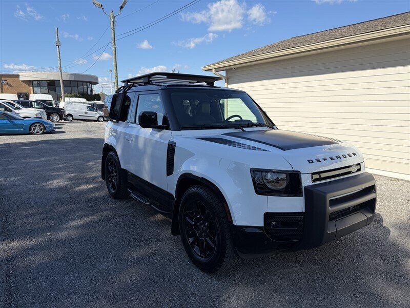 2023 Land Rover Defender 90 X-Dynamic SE - Photo 2 - Nashville, TN 37210