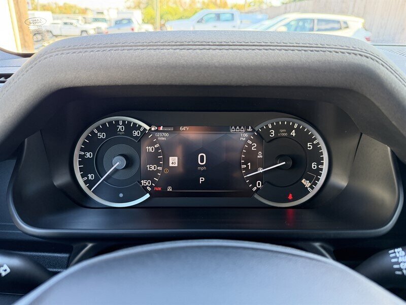 2023 Land Rover Defender 90 X-Dynamic SE - Photo 34 - Nashville, TN 37210