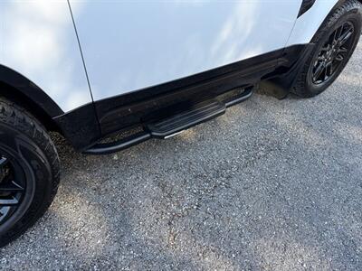 2023 Land Rover Defender 90 X-Dynamic SE - Photo 10 - Nashville, TN 37210