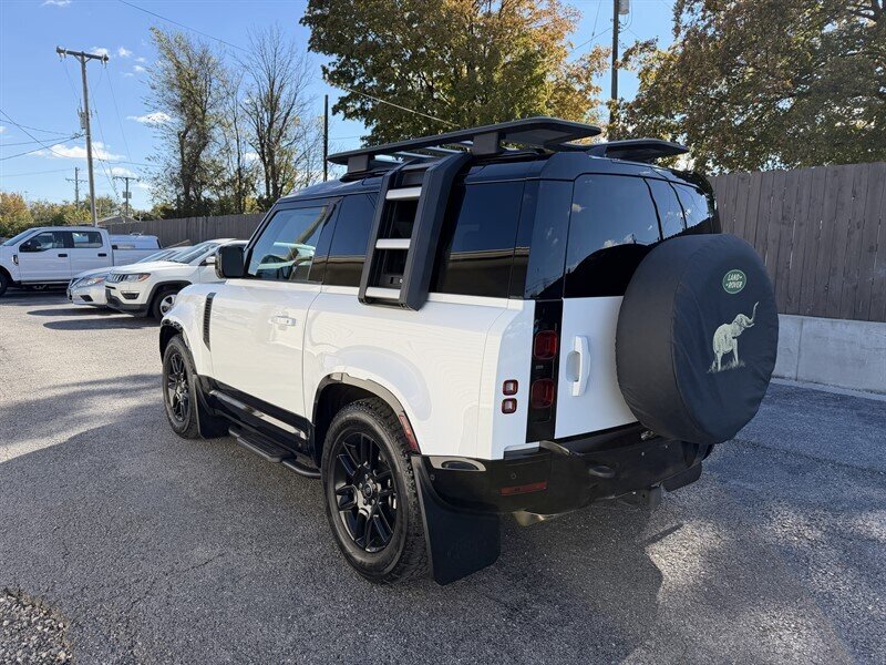 2023 Land Rover Defender 90 X-Dynamic SE - Photo 6 - Nashville, TN 37210