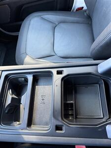 2023 Land Rover Defender 90 X-Dynamic SE - Photo 41 - Nashville, TN 37210