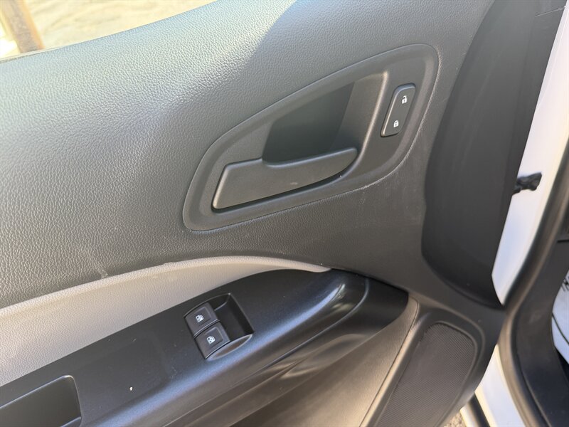 2022 Chevrolet Colorado Work Truck - Photo 15 - Nashville, TN 37210