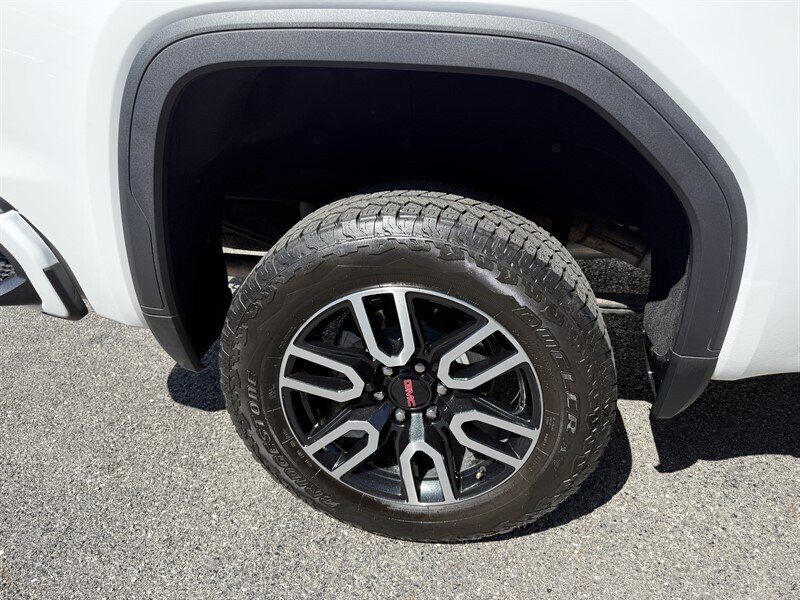 2024 GMC Sierra 1500 AT4 - Photo 11 - Nashville, TN 37210