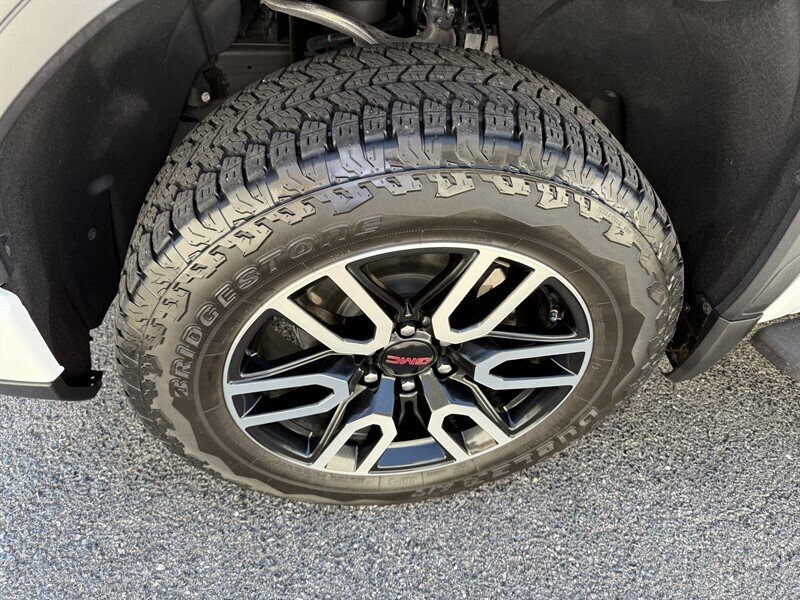 2024 GMC Sierra 1500 AT4 - Photo 13 - Nashville, TN 37210