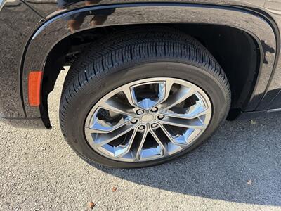 2022 Jeep Grand Wagoneer Series II   - Photo 12 - Nashville, TN 37210