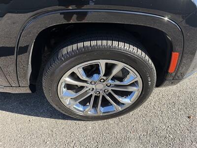 2022 Jeep Grand Wagoneer Series II   - Photo 11 - Nashville, TN 37210