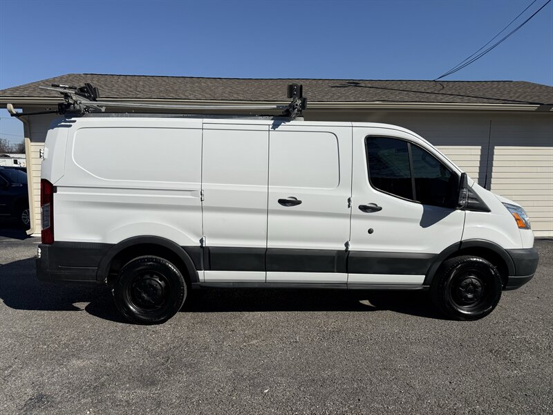 2017 Ford Transit 250   - Photo 1 - Nashville, TN 37210