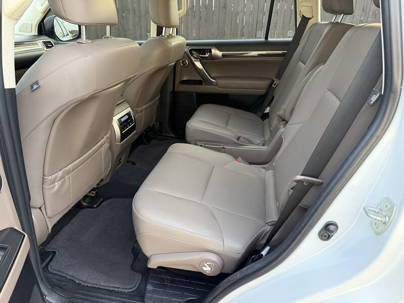 2022 Lexus GX 460 - Photo 25 - Nashville, TN 37210