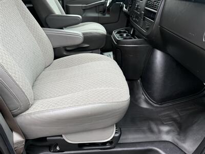 2020 Chevrolet Express 3500   - Photo 10 - Nashville, TN 37210
