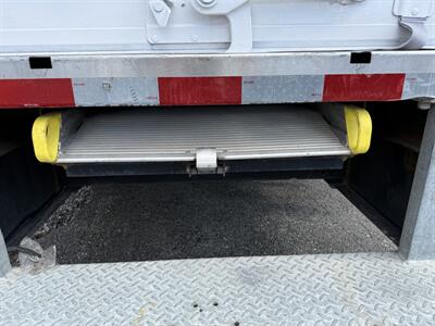 2023 Ford E-350 SD   - Photo 16 - Nashville, TN 37210