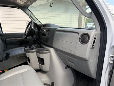 2023 Ford E-350 SD   - Photo 19 - Nashville, TN 37210