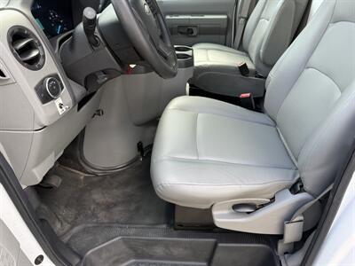 2023 Ford E-350 SD   - Photo 2 - Nashville, TN 37210
