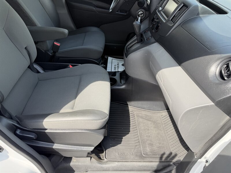 2020 Nissan NV200 S - Photo 8 - Nashville, TN 37210